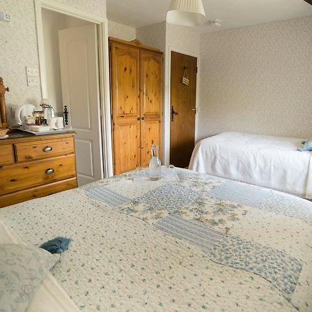 Combas Farm Hotell Braunton Exteriör bild