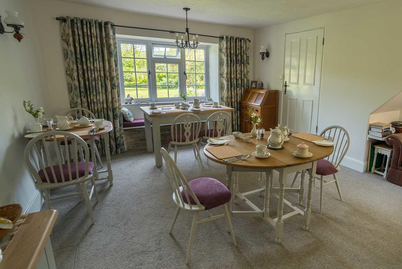Combas Farm Hotell Braunton Exteriör bild