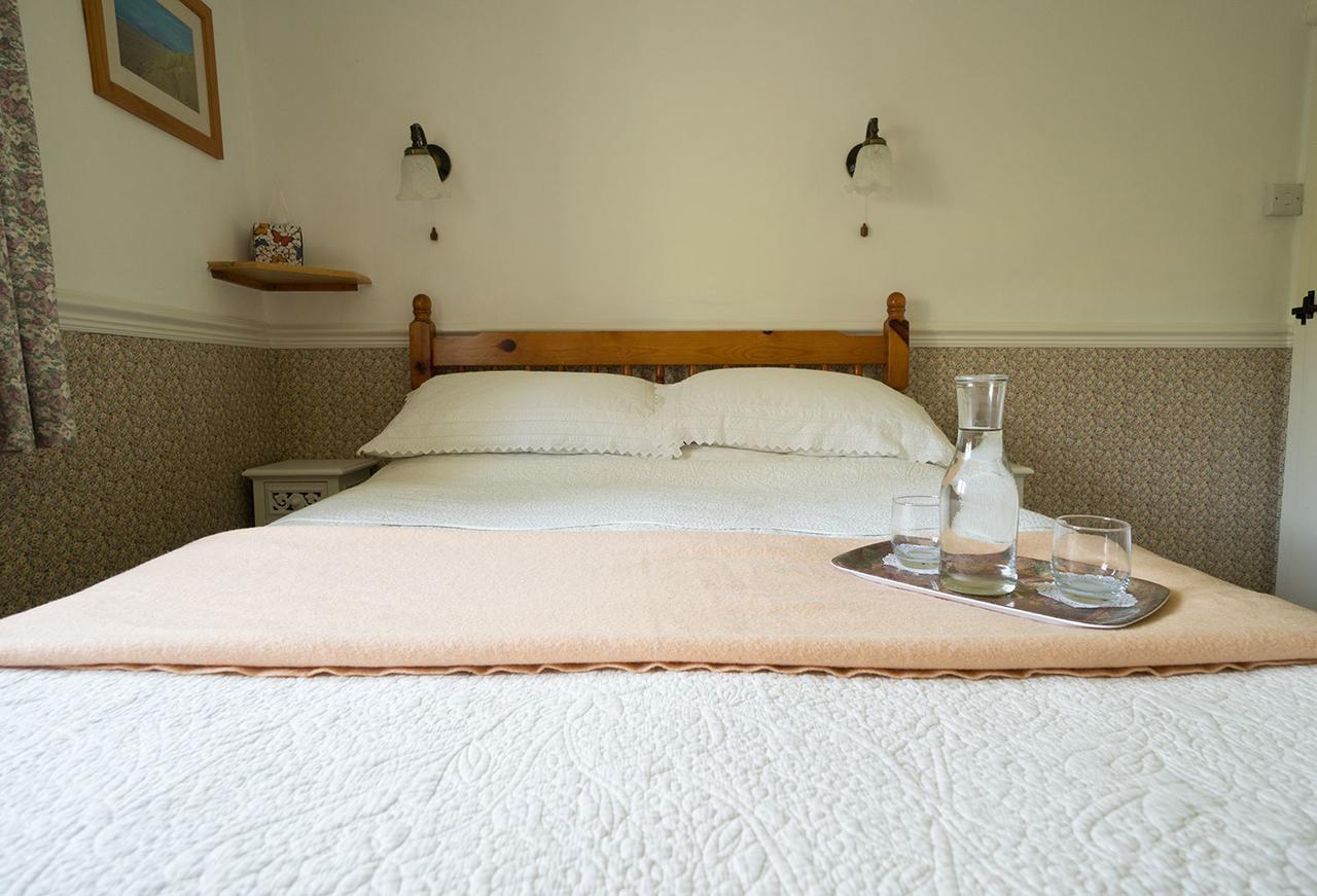 Combas Farm Hotell Braunton Exteriör bild